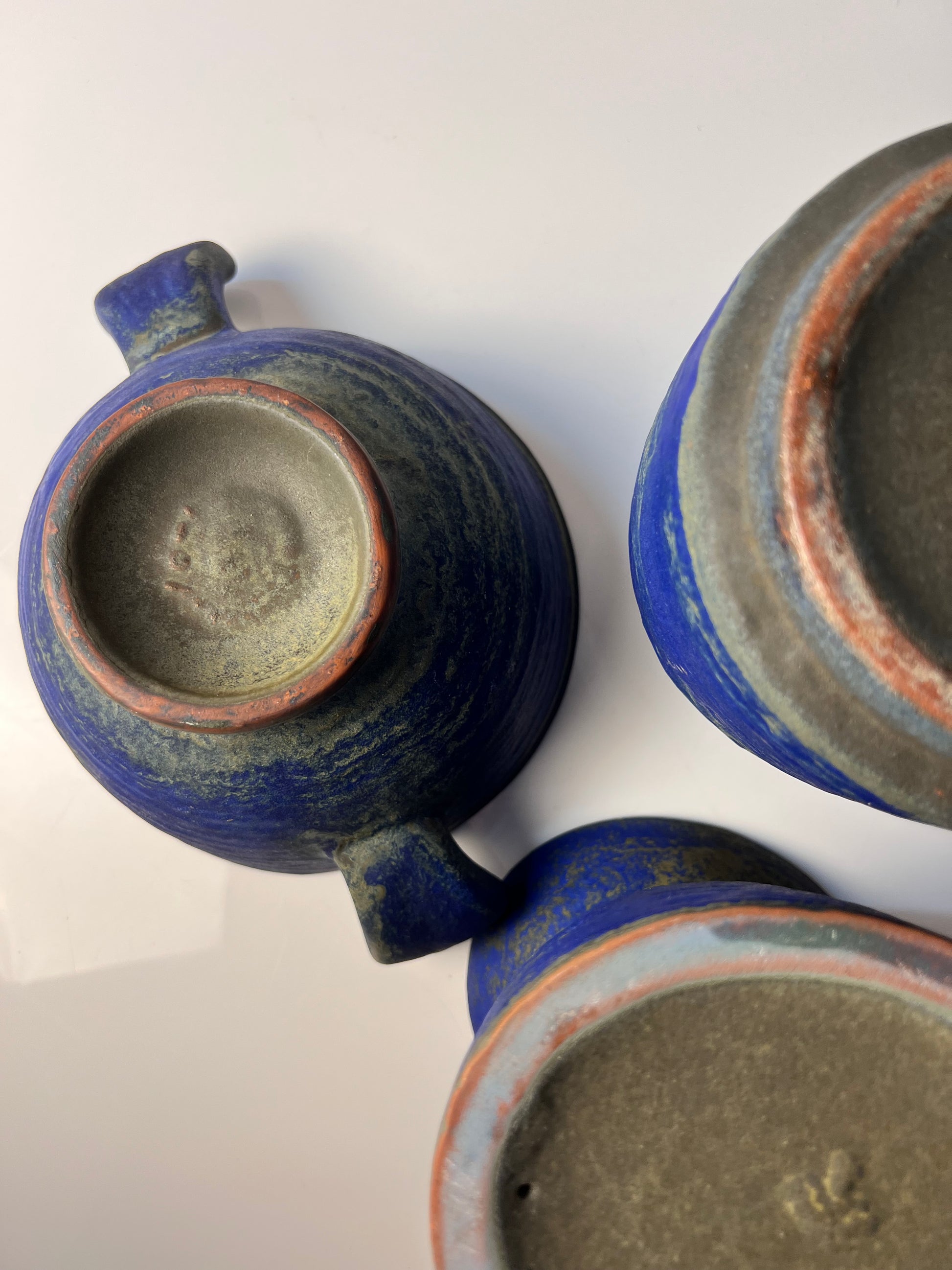 Set: Vase, Kerzenständer & Schale blau von Majolika Keramik Manufaktur