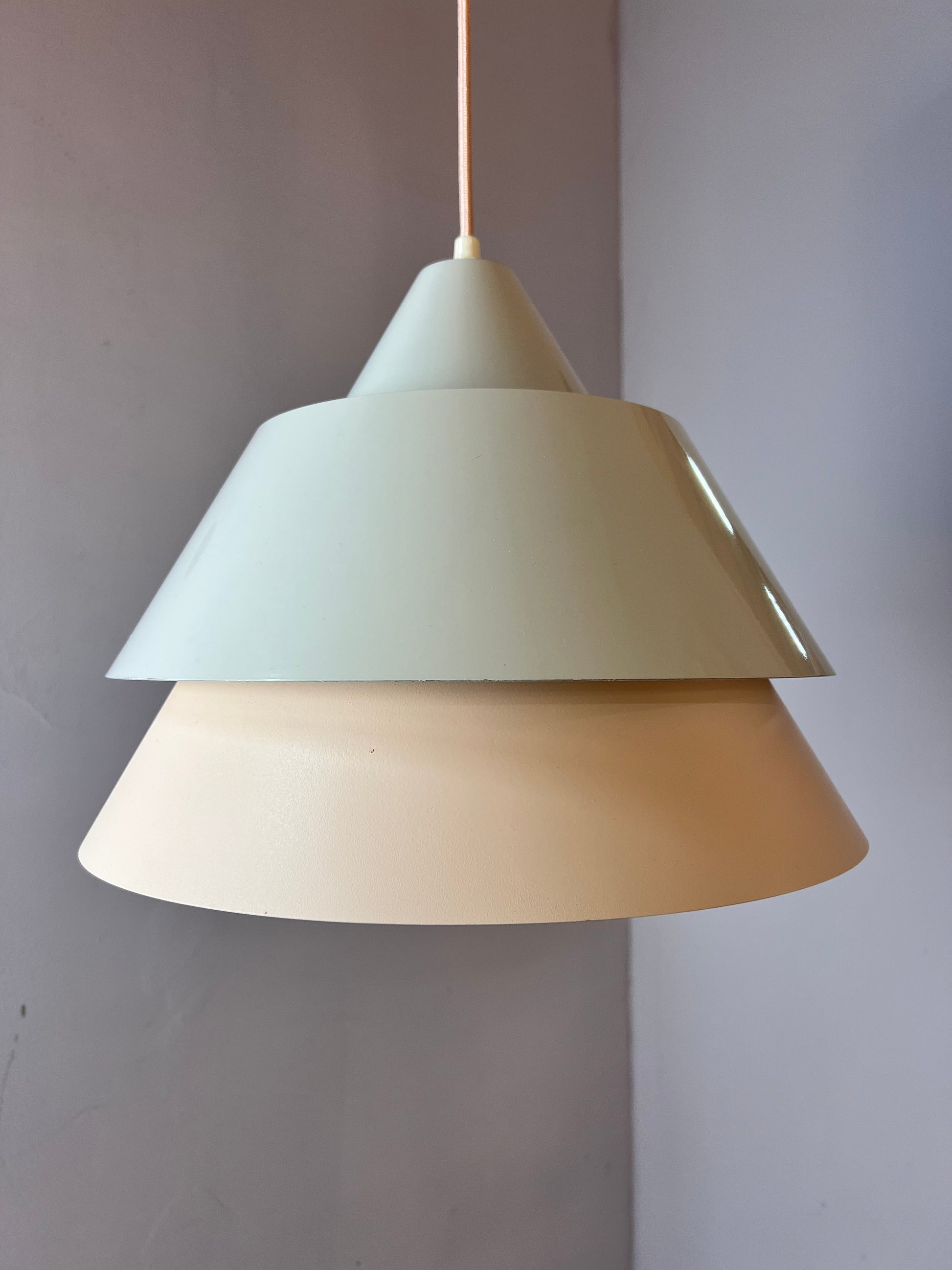 Lamellenlampe Zone weiß von Jo Hammerborg für Fog & Mørup