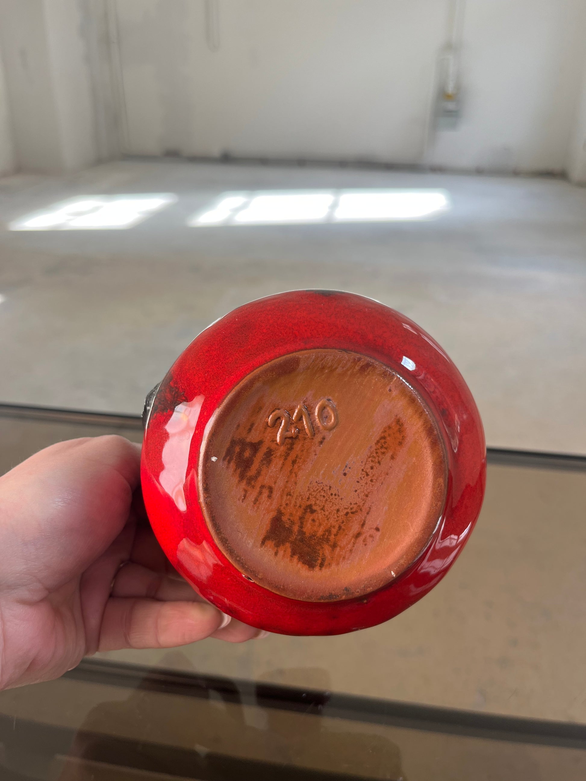 Vase 210 rot schwarz von Kreutz Keramik