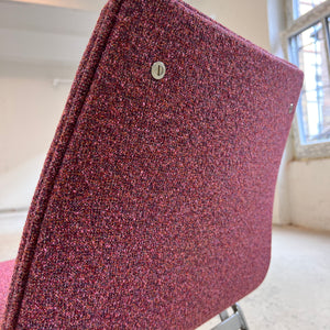 Sessel Lufthavnsstol brombeer-pink Chrom von Anden Arkitekt für Duba Møbelindustri