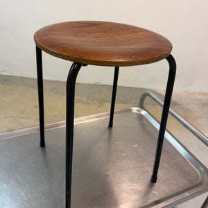 Dot Hocker schwarz Teak von Arne Jacobsen für Fritz Hansen