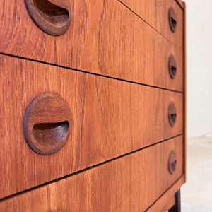 Kommode Teak mit runden Griffmulden aus Dänemark