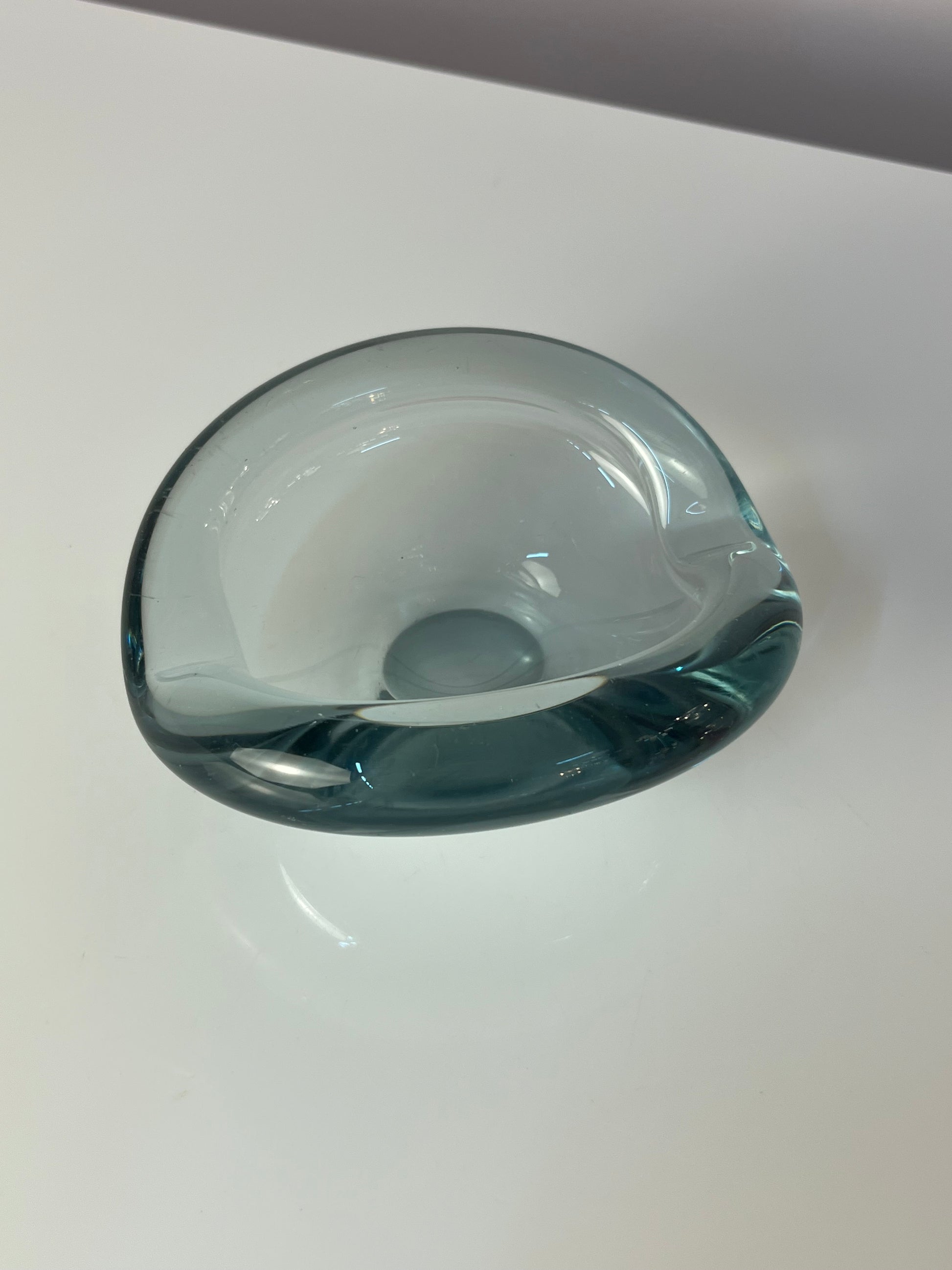 Aschenbecher hellblau Glas von Per Lütken von Holmegaard