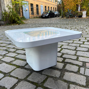 Couchtisch weiß Kunstoff Glas von Peter Ghyczy