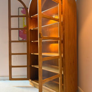 Rundbogen Vitrine Teak von Dyrlund