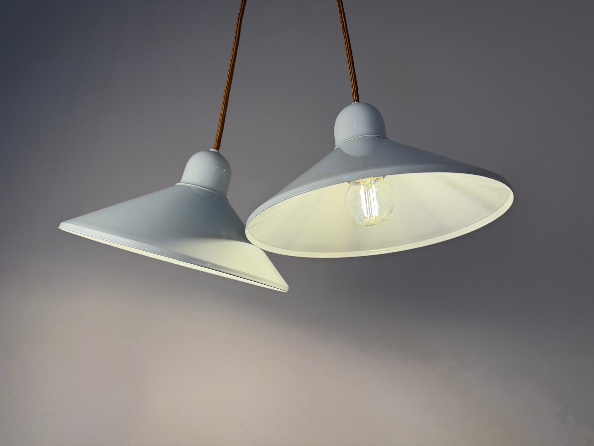 Set: 2x Hängelampe Typ 734 weiß von Horn