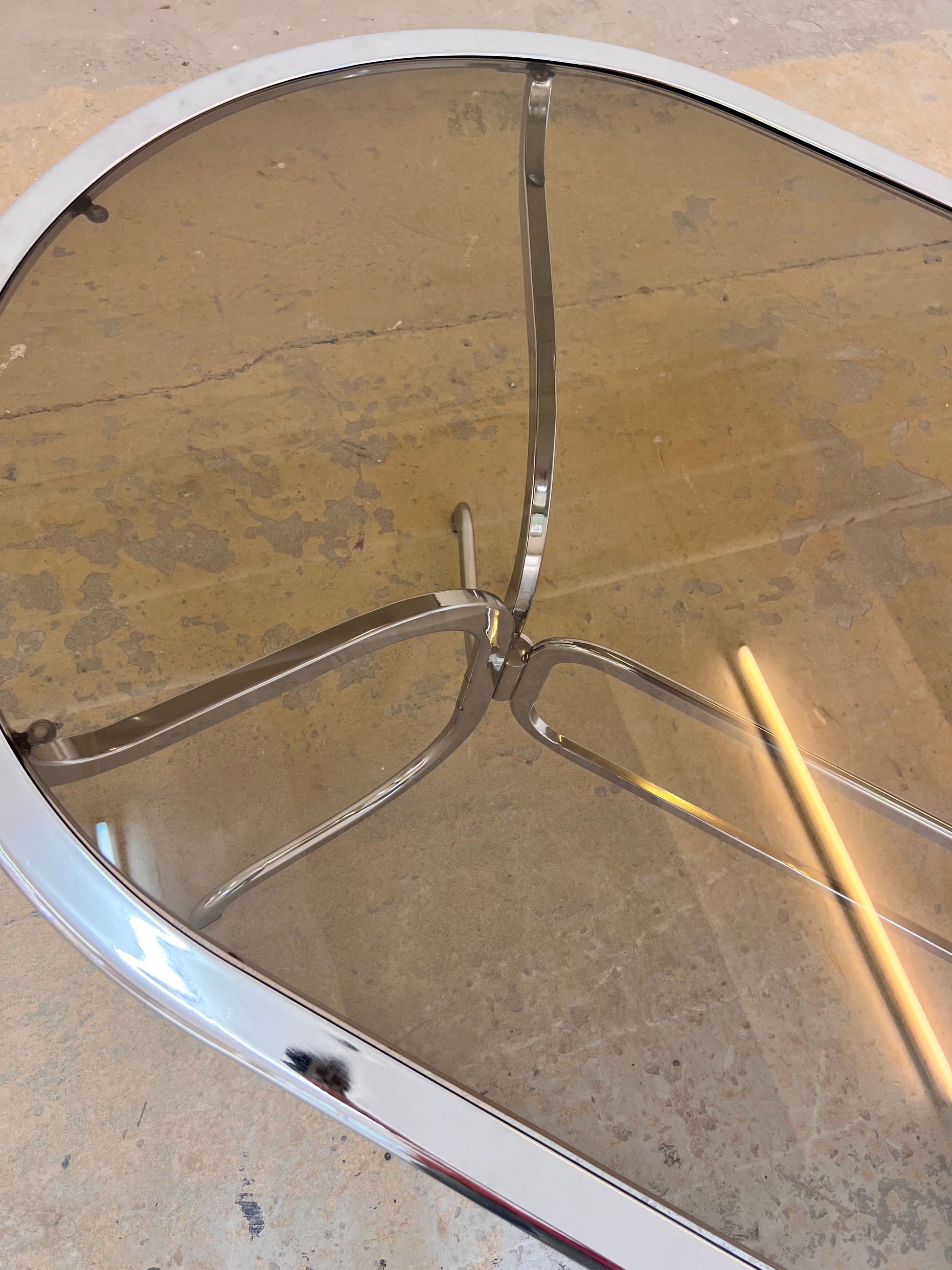 Ovaler Esstisch Chrom & Rauchglas von Gastone Rinaldi für Rima