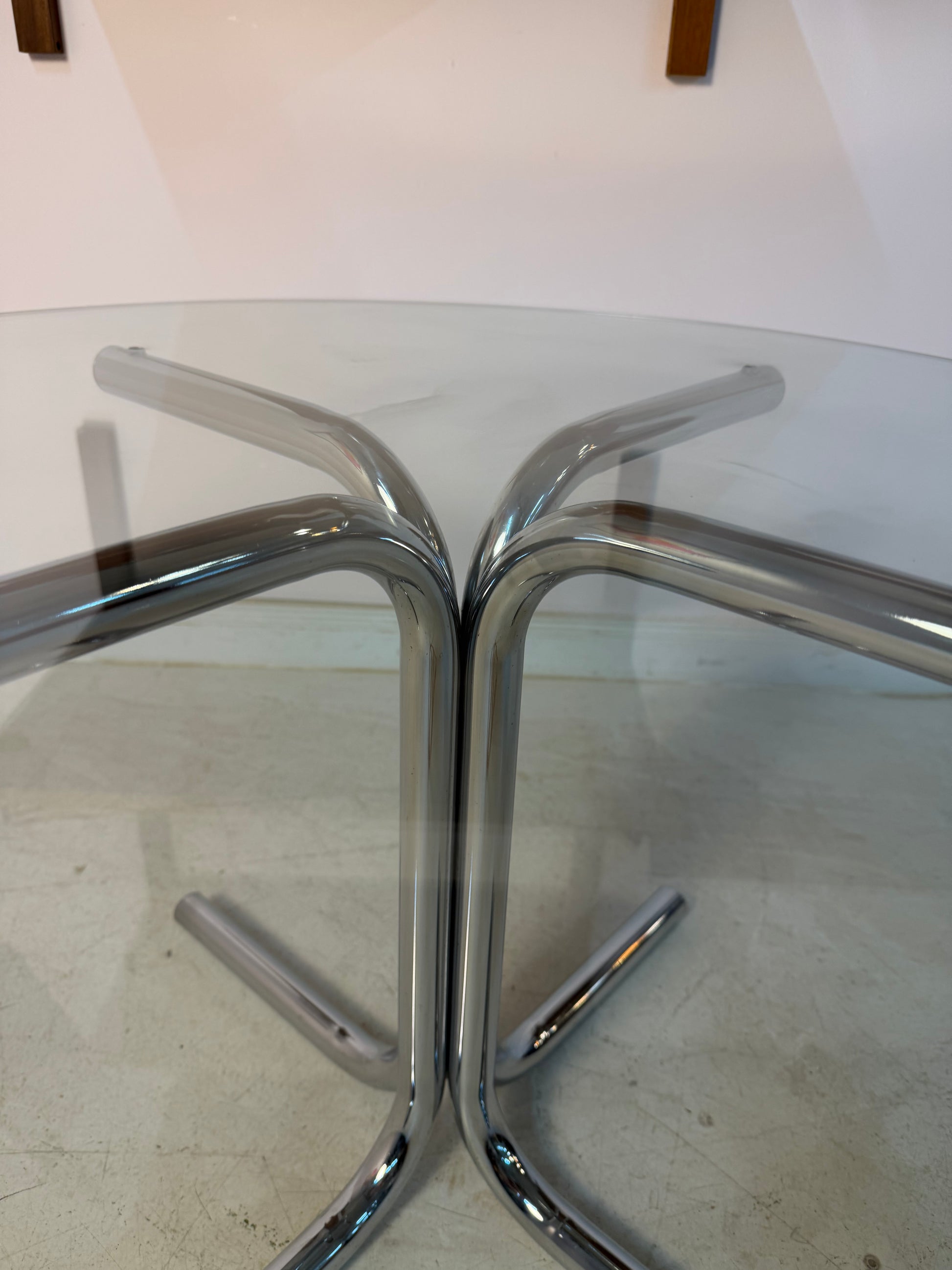 Runder Couchtisch Glas & Chrom