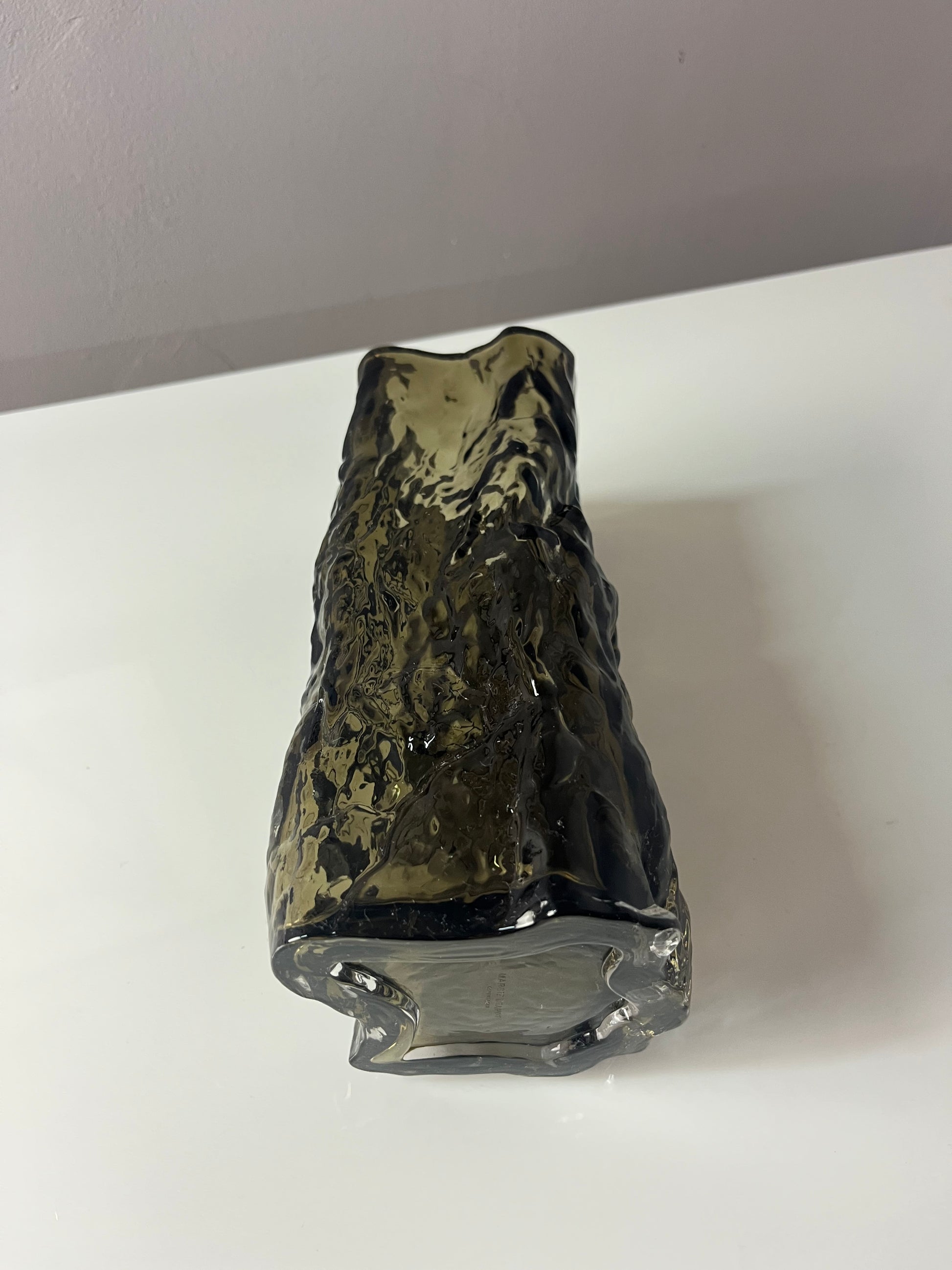 Bark Vase grau Glas von Margit Brandt