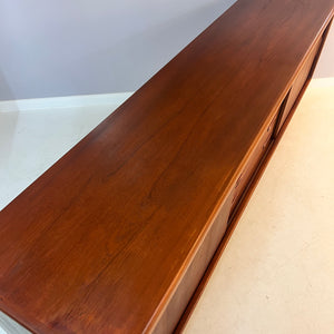 Sideboard Teak von H.P. Hansen