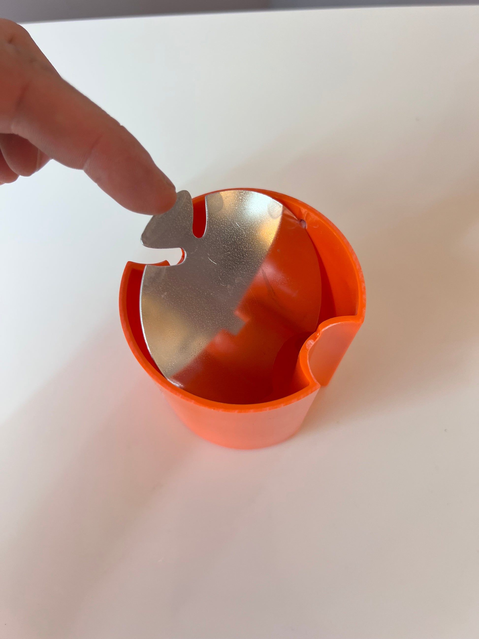 Becher orange von Jean-Pierre Vitrac für Diam
