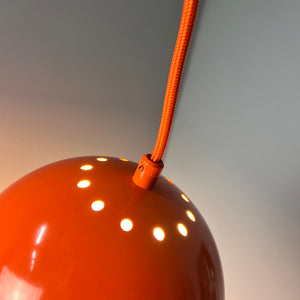 Kugellampe neu lackiert orange aus Dänemark
