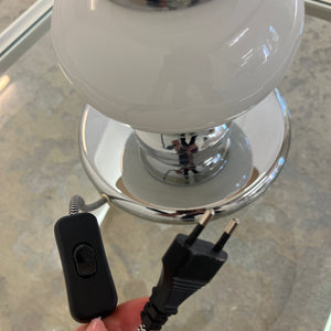 Tischlampe weiß Chrom Glas von Sölken