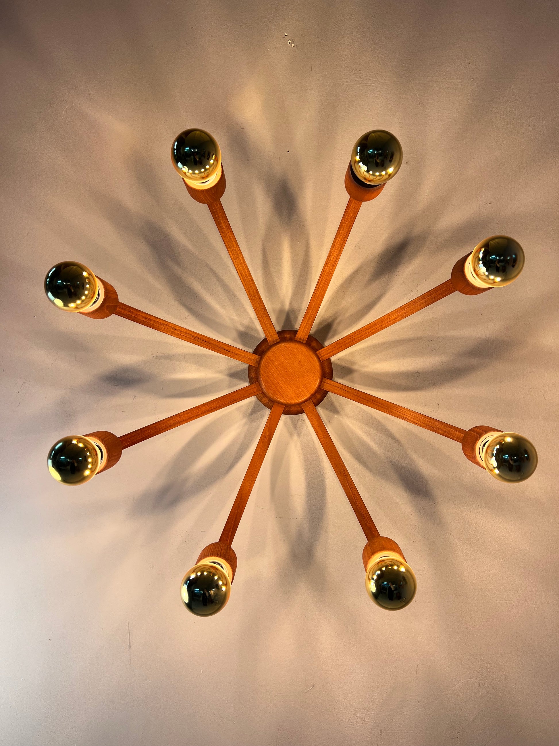Achtarmige Wandlampe / Deckenlampe Teak von DOMUS