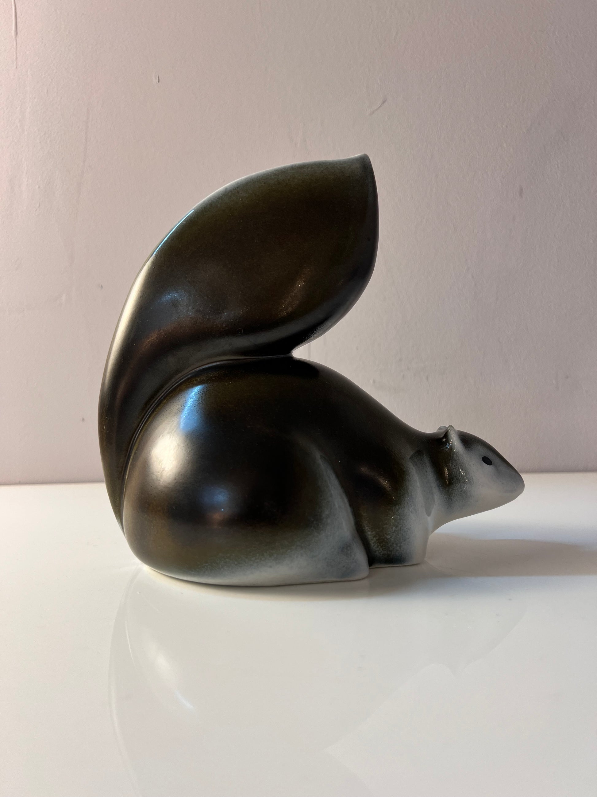 Figur Eichhörnchen von Ljubiša Mišić für Goebel Porzellan
