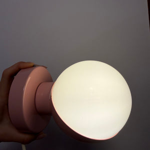 Wandlampe Typ 0330 rosa aus Dänemark