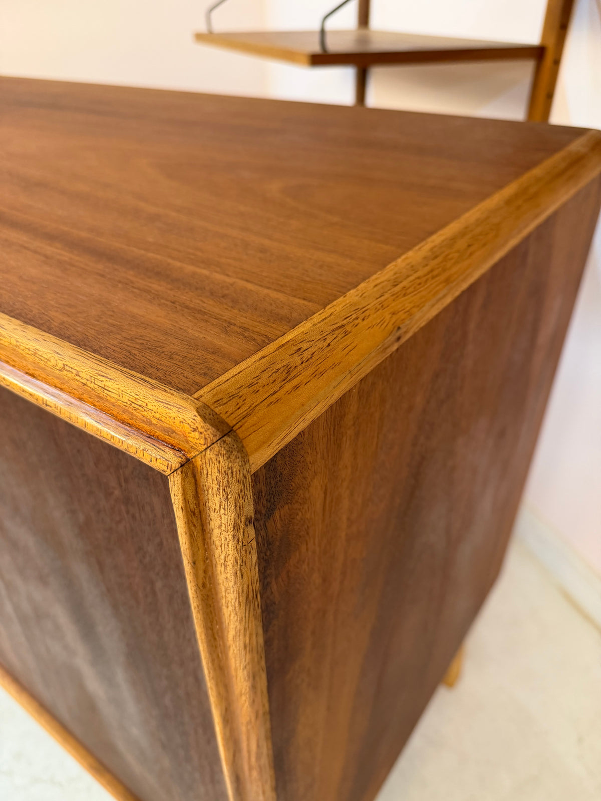 Sideboard Teak & Ulme aus Dänemark