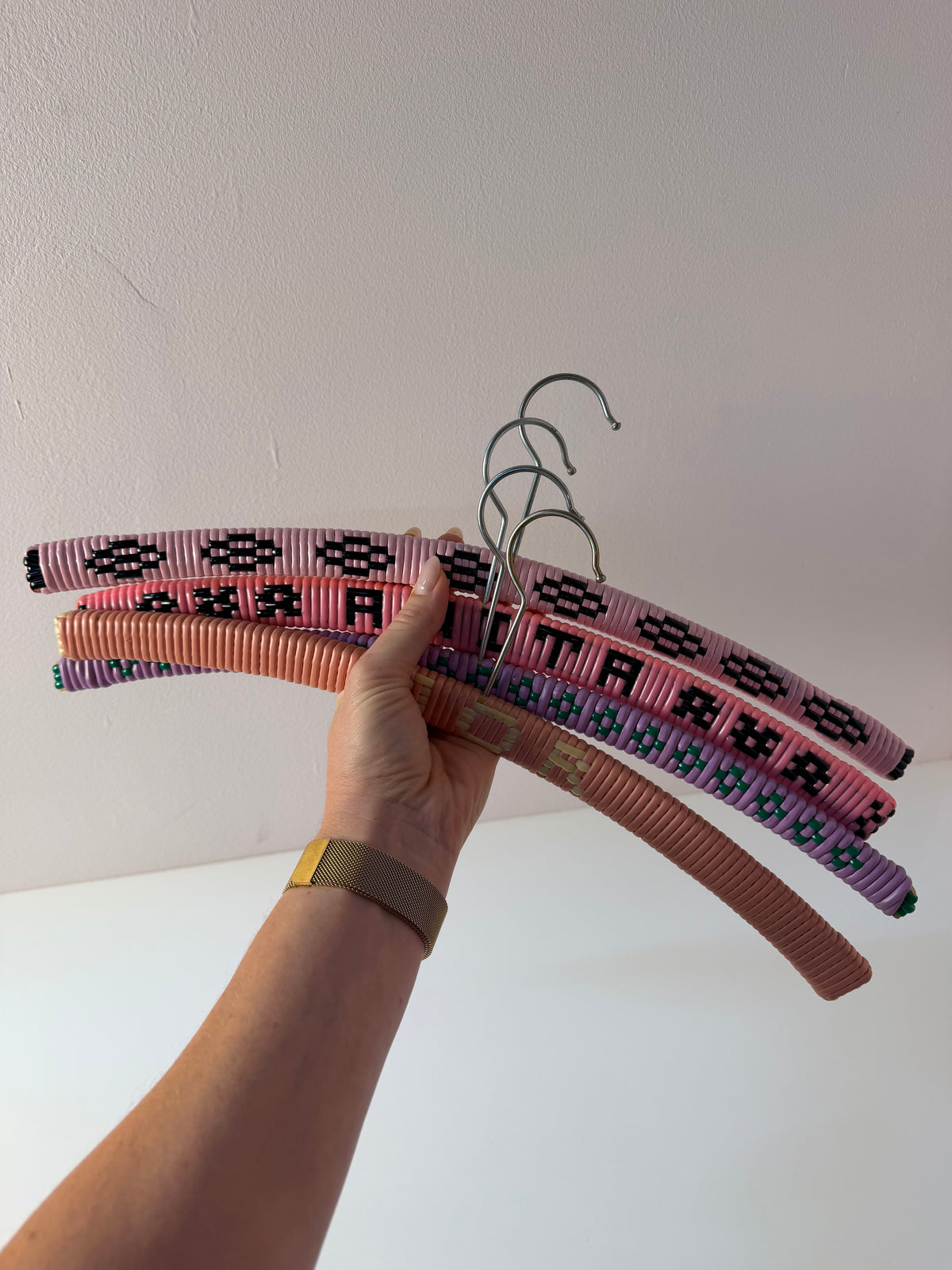 Set: 4x Kleiderbügel lila pink