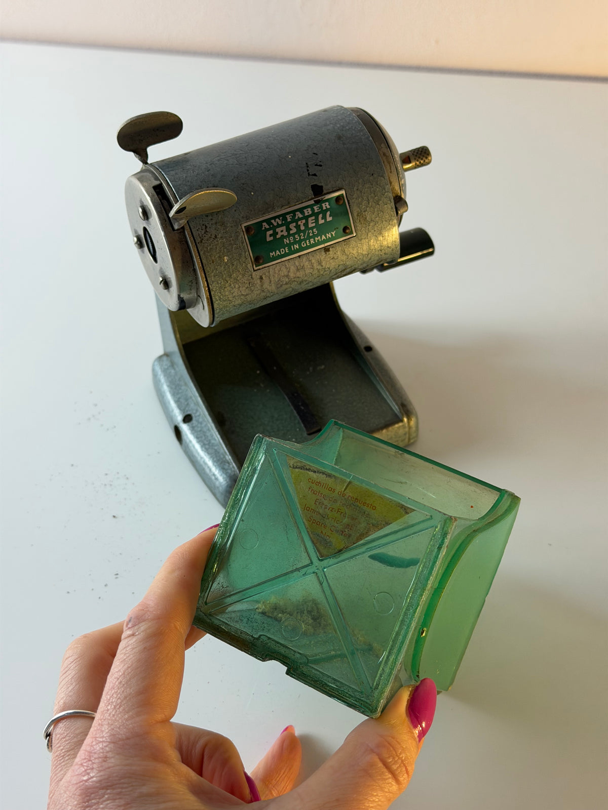 Spitzmaschine / Anspitzer No. 52/25 von A.W. Faber-Castell
