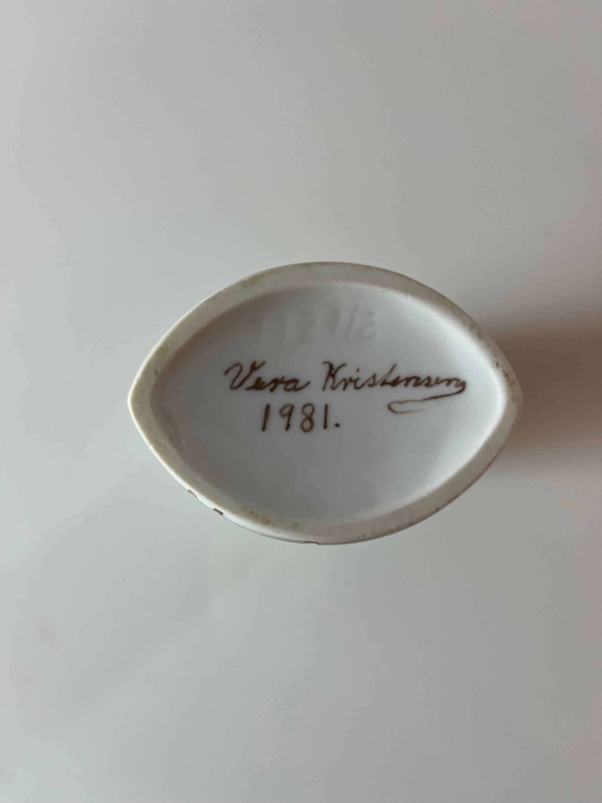 Vase 3127/4 weiß gold von Vera Kristansen