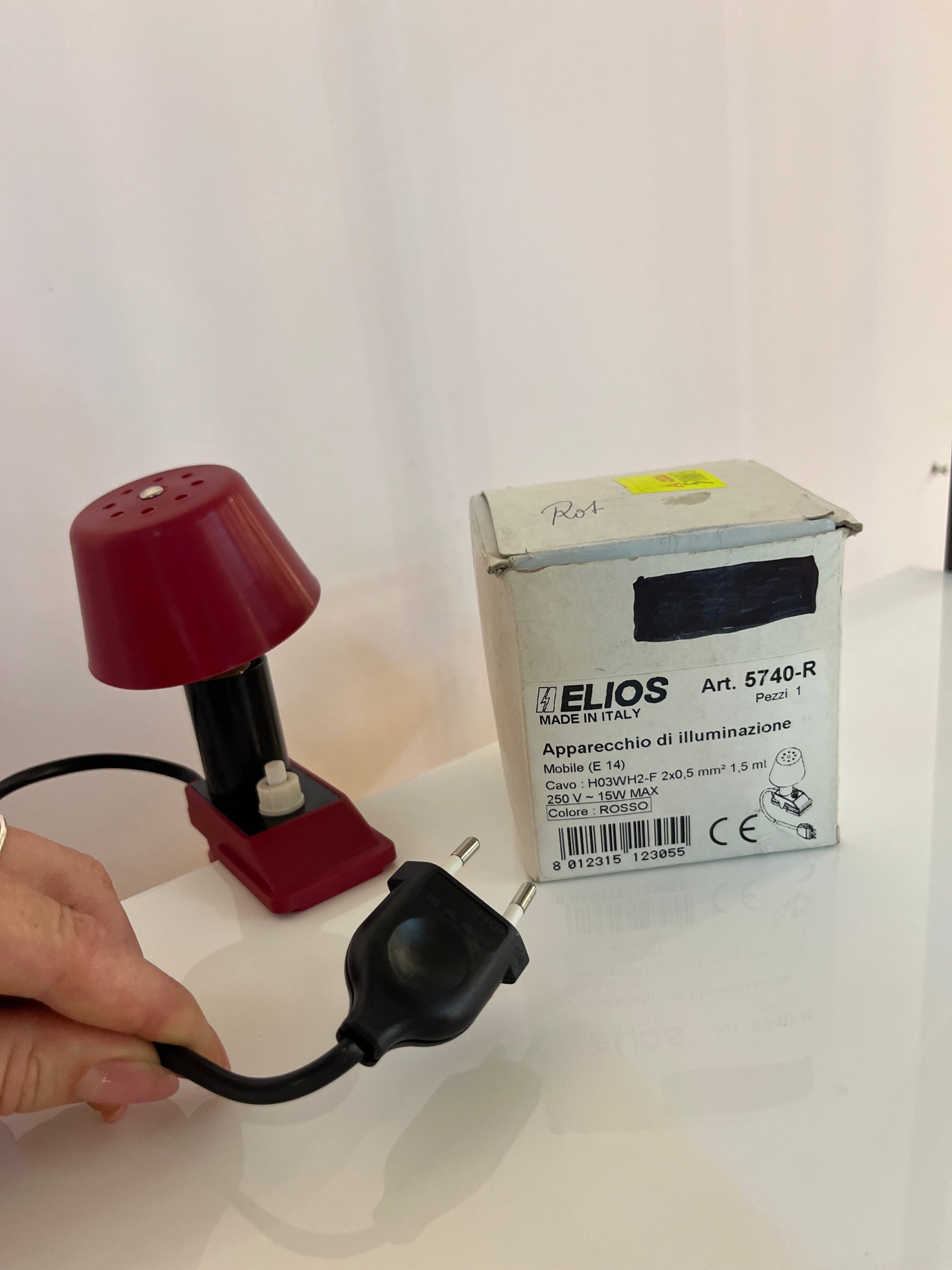 Klemmlampe rot mit Kunststoffschirm & Schalter von Elios