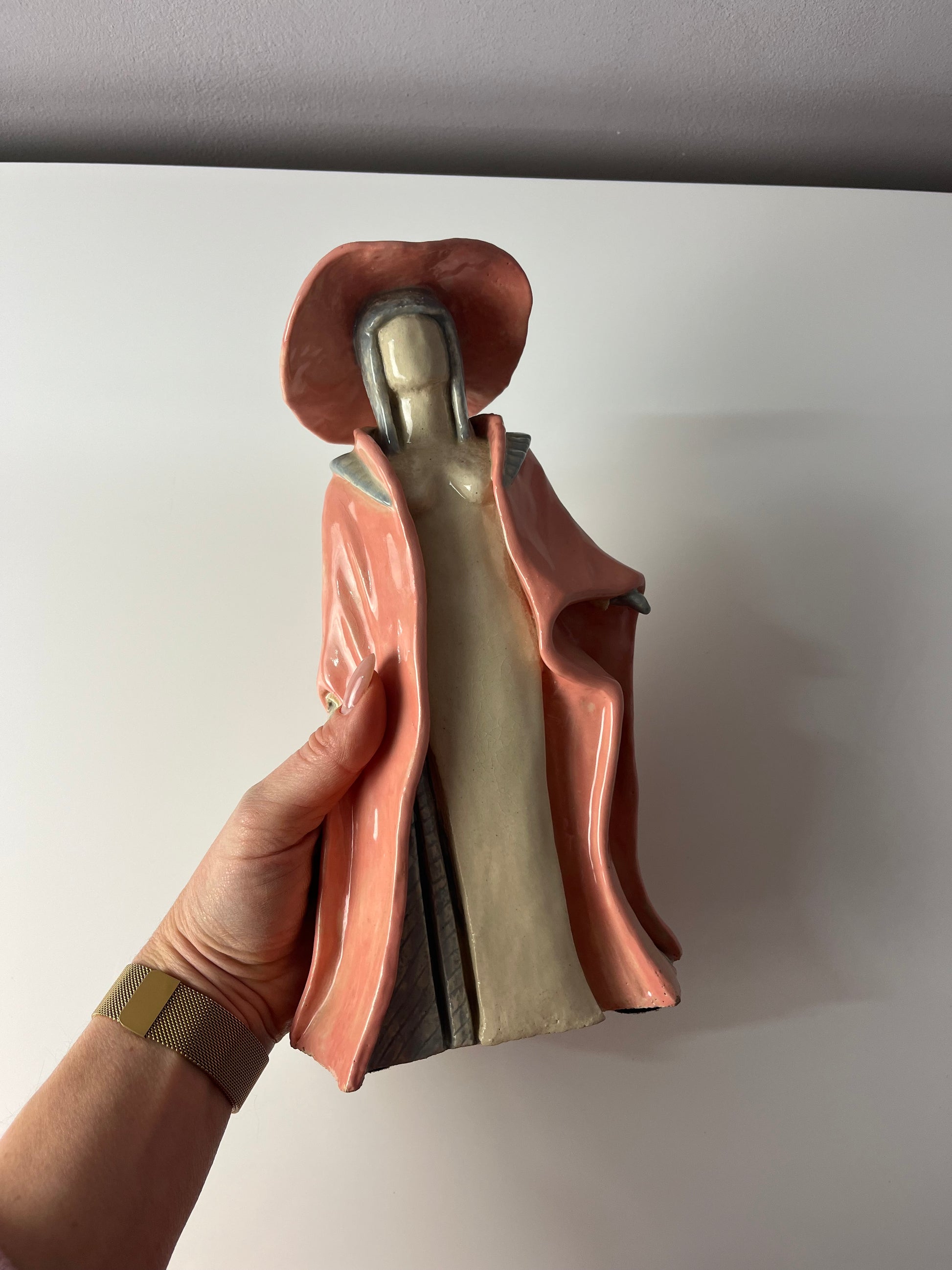 Figur Frau in rosa aus Dänemark