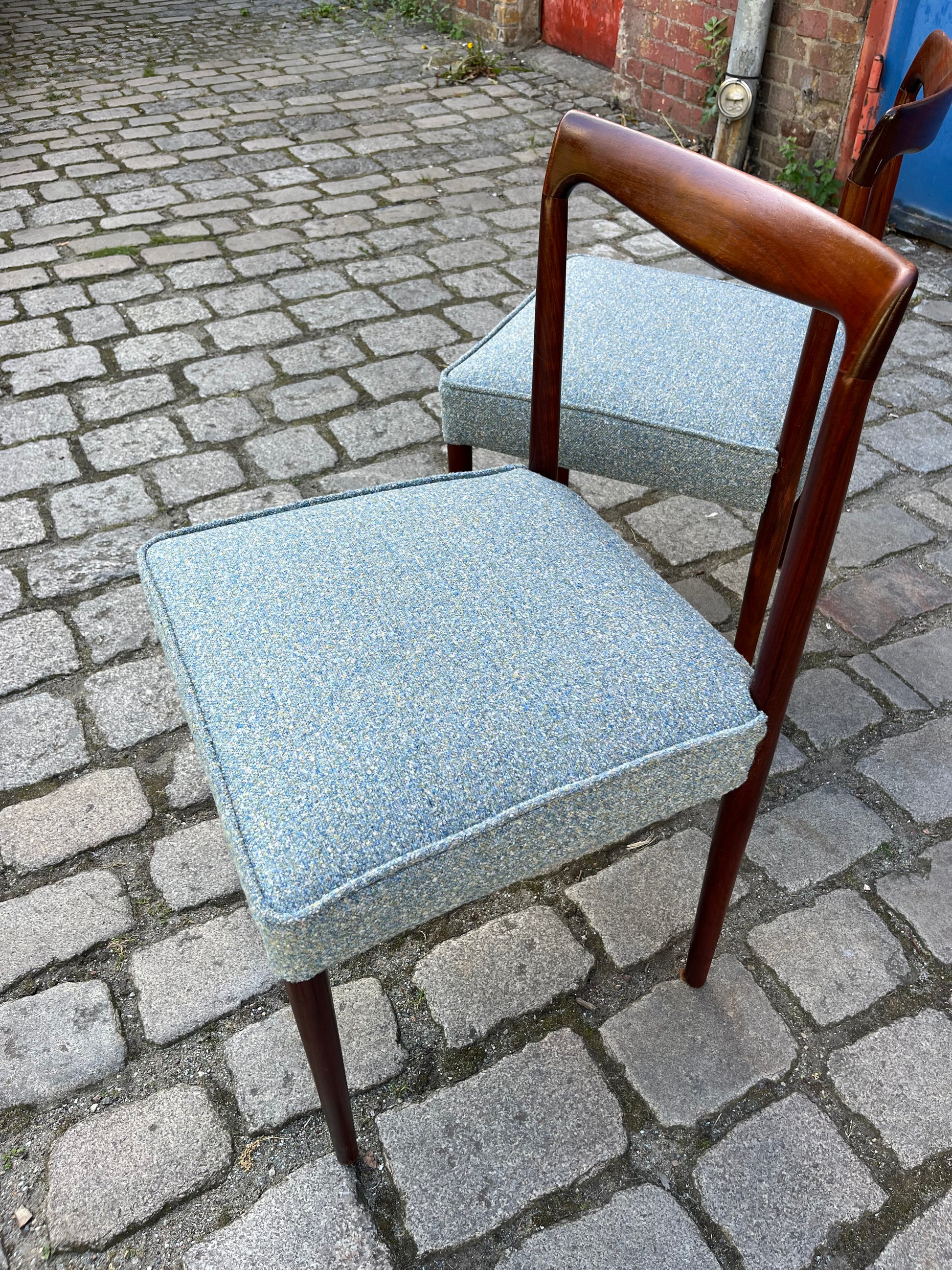 Set: 2x Polsterstuhl blau Palisander