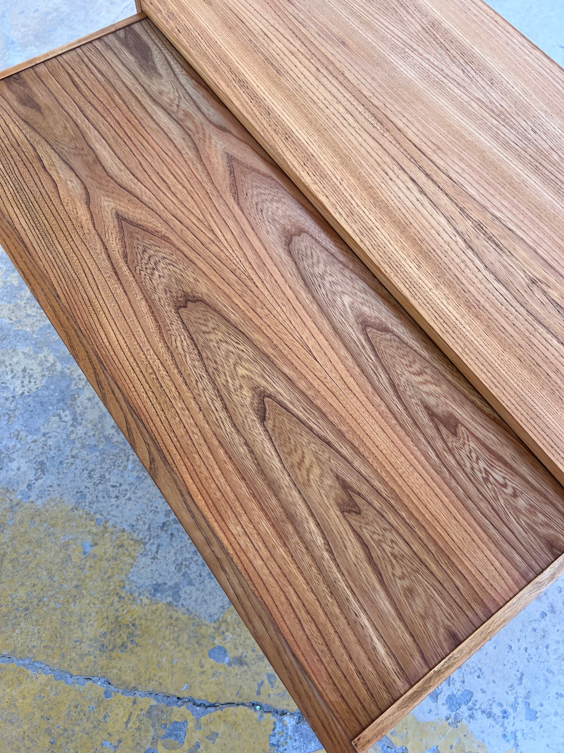 Schrank mit Auszug von Hellerau