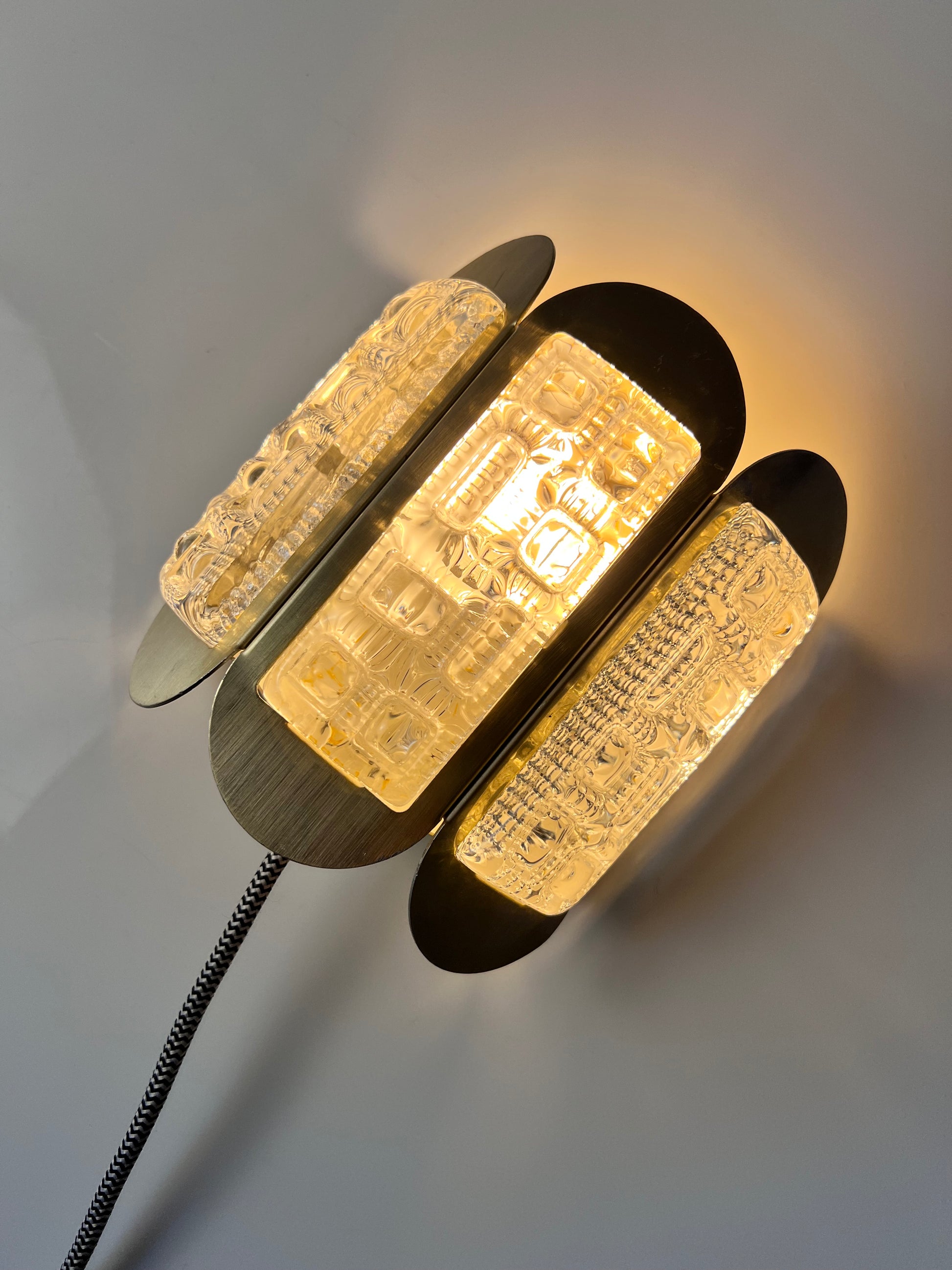 Wandlampe Messing Glas von Vitrika