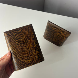 Set: 2x eckige Buchstütze Palisander