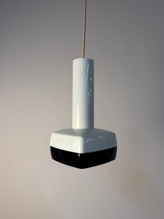 Hängelampe schwarz weiß von Bent Karlby für Schrøder-Kemi