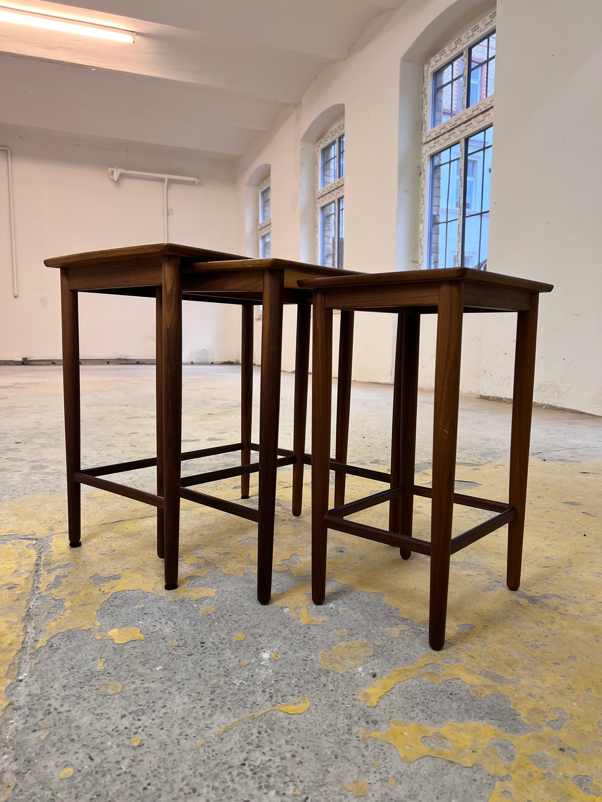 Satztische Teak mit Fliesen aus Dänemark