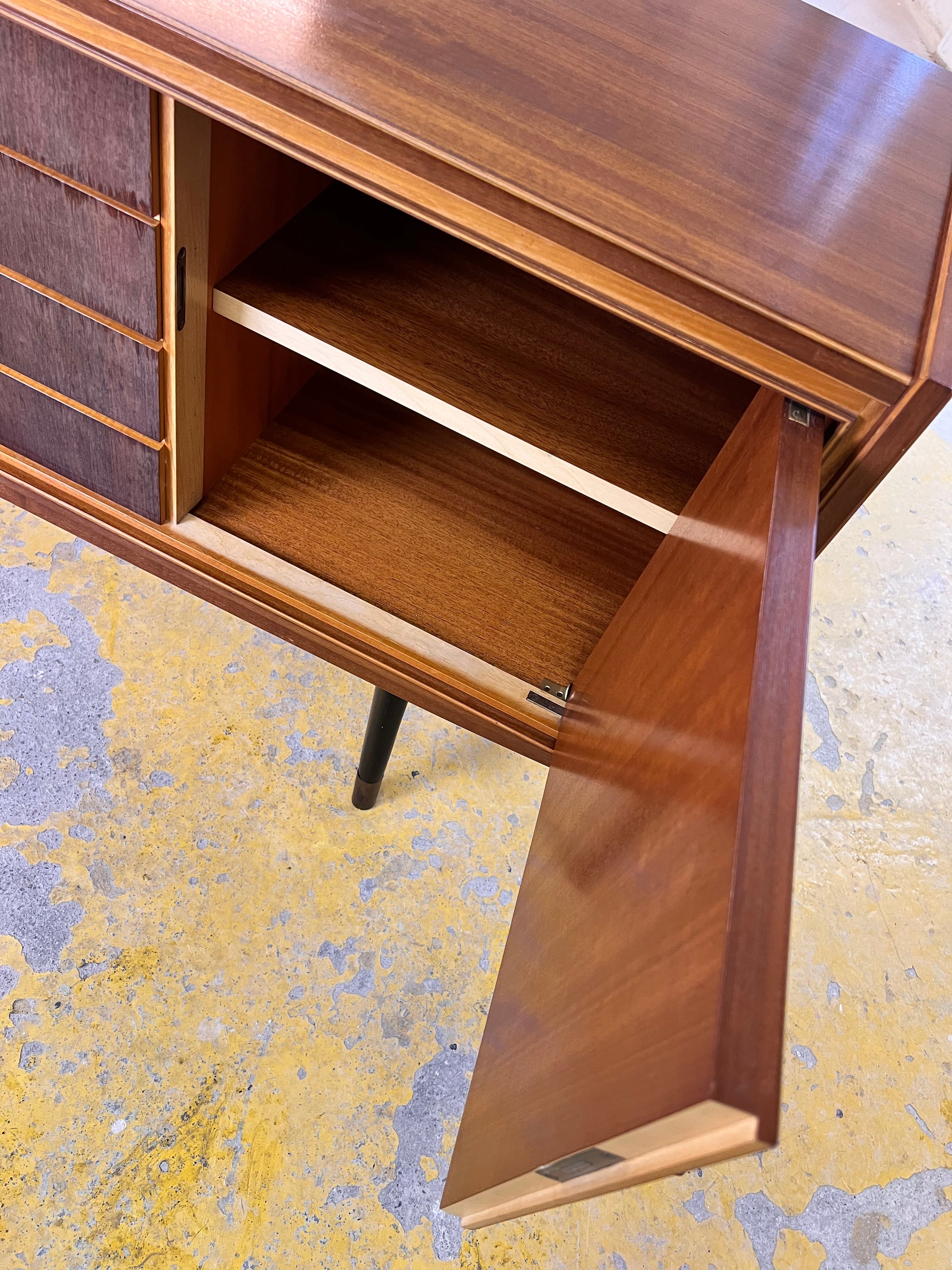 Kleines Sideboard Holz aus der DDR