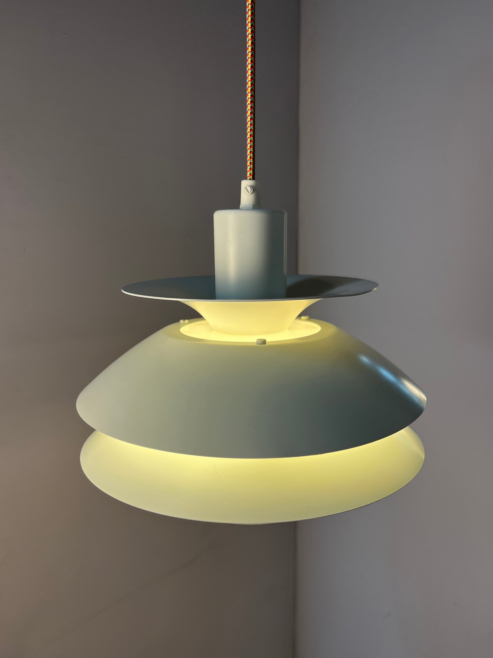 Lamellenlampe Modell 744 weiß von Top Lamper