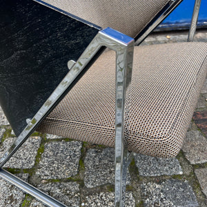 Sessel Mondi grau schwarz Chrom von Jouko Järvisalo für Inno Interior Oy - neu gepolstert