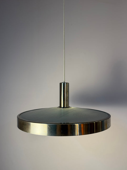 Hängelampe silber weiß mit Gitteroptik aus Dänemark