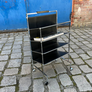 Zeitungsständer schwarz Chrom