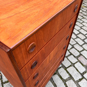 Kommode Teak mit runden Griffen