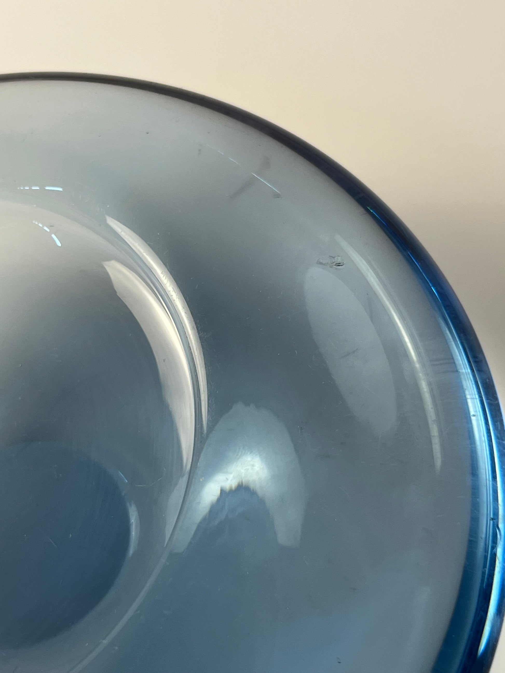 Schale hellblau Glas von Per Lütken von Holmegaard