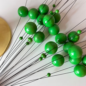 Kinetische Kugelbaum Skulptur Atome creme grün