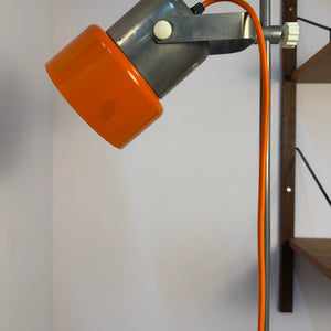 Stehlampe orange Chrom von AKA Werke