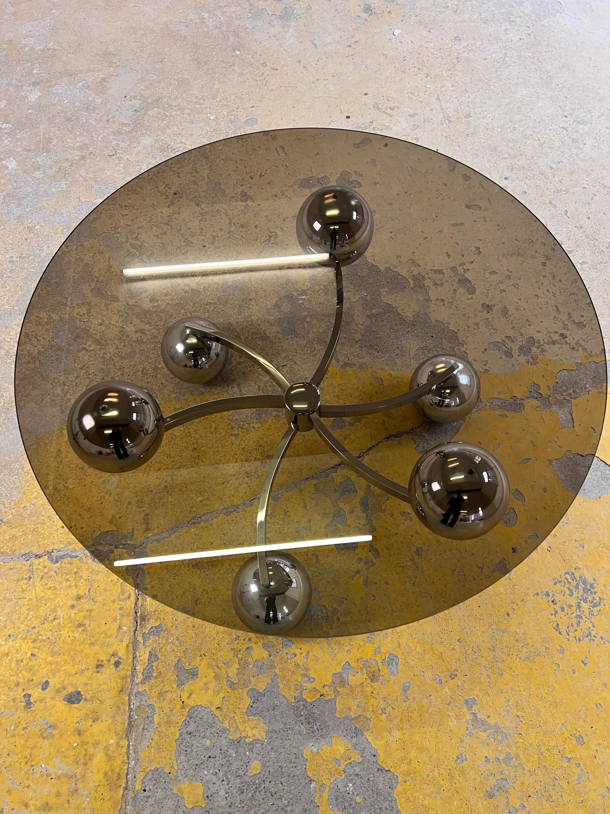 Couchtisch „Atomic“ Glas & Chrom