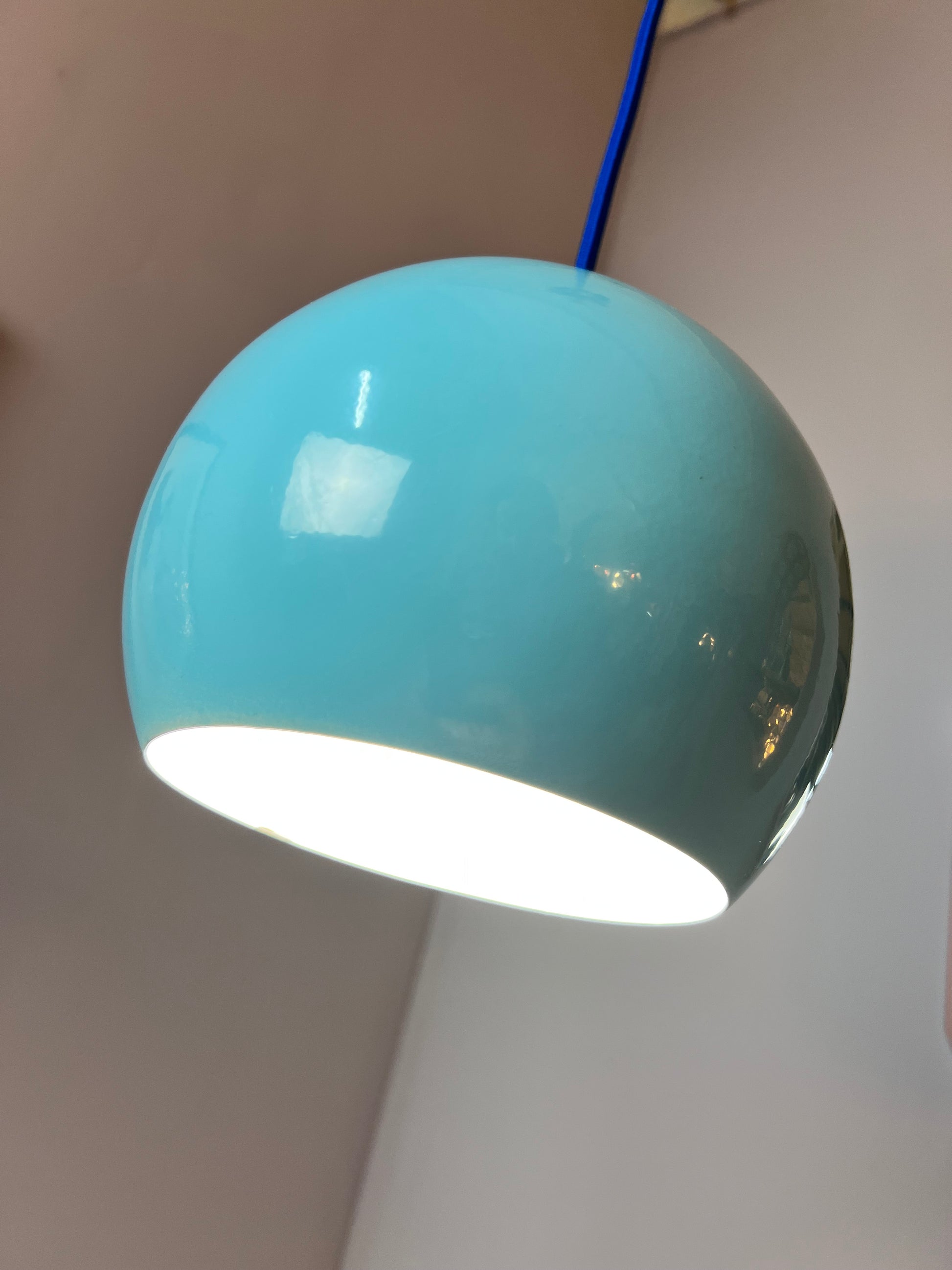 Kugellampe hellblau aus Dänemark