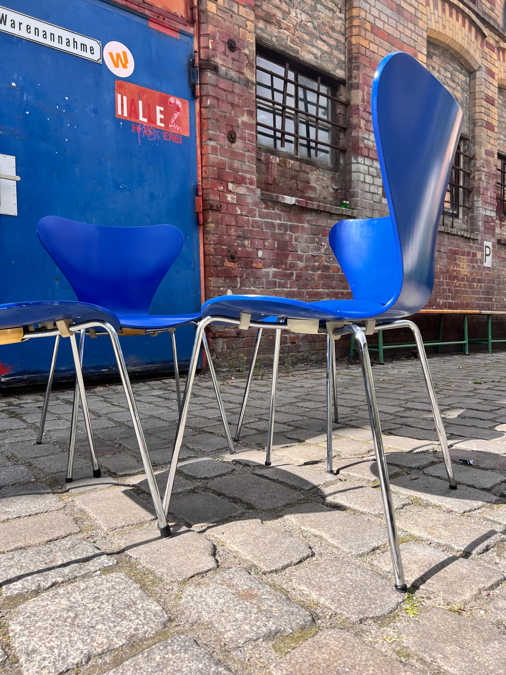 Set: 4x Stuhl Serie 7 Königsblau lackiert von Arne Jacobsen für Fritz Hansen