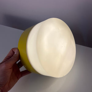 Wandlampe gelb weiß aus Dänemark