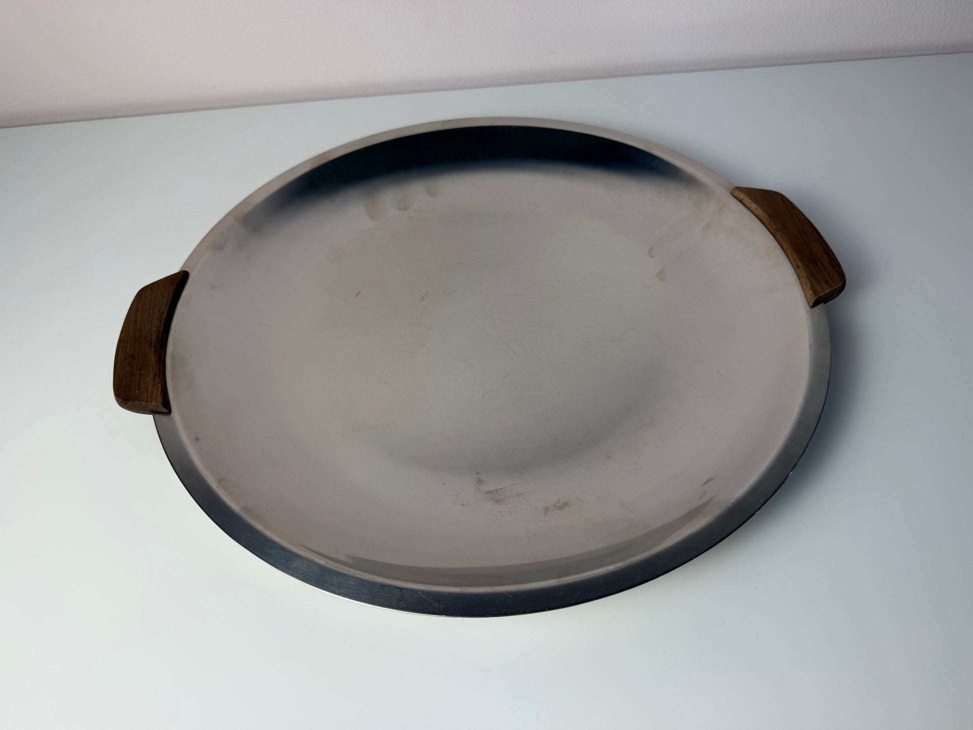 Tablett Edelstahl mit Teak Griffen aus Dänemark