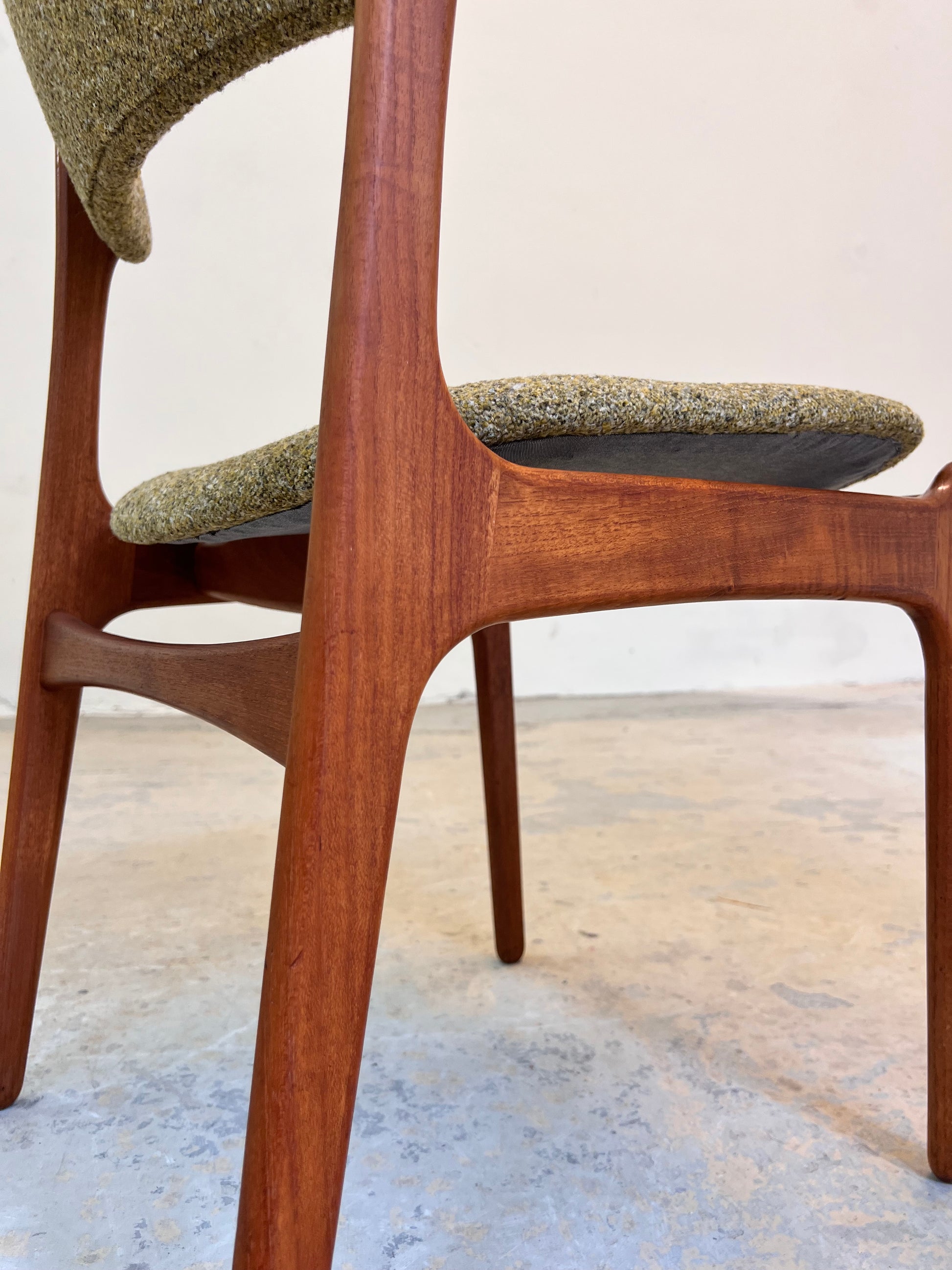 Polsterstuhl grün Teak neu gepolstert von Erik Buch