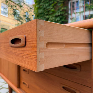 Sideboard Teak von H.P. Hansen