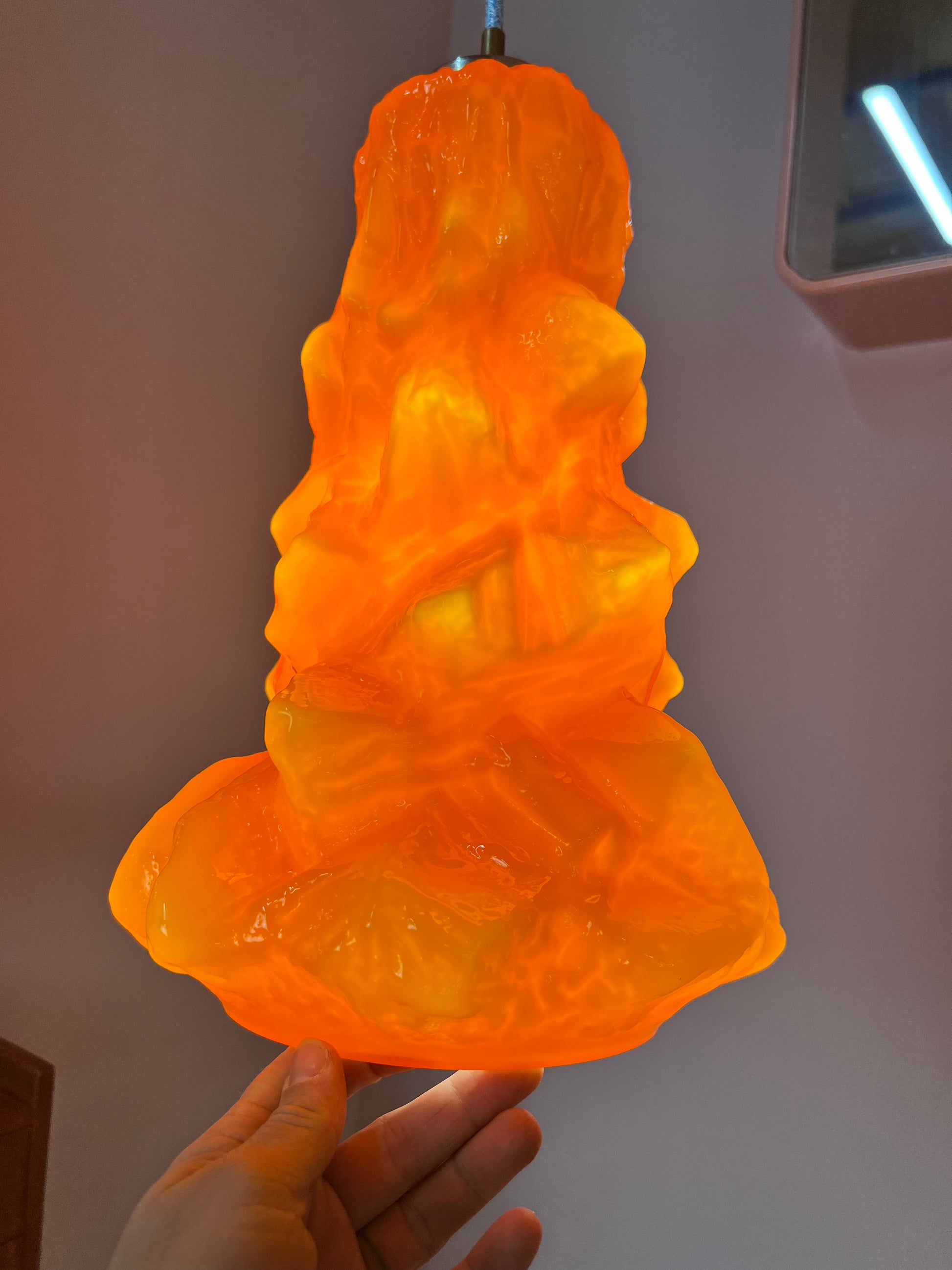 Hängelampe „Alaska“ groß orange von Peill & Putzler
