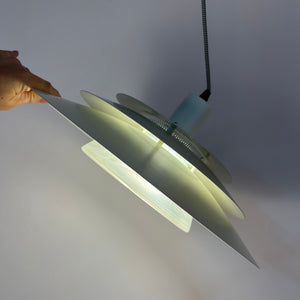 Lamellenlampe weiß mit marmorierter Glaslamelle von Jeka